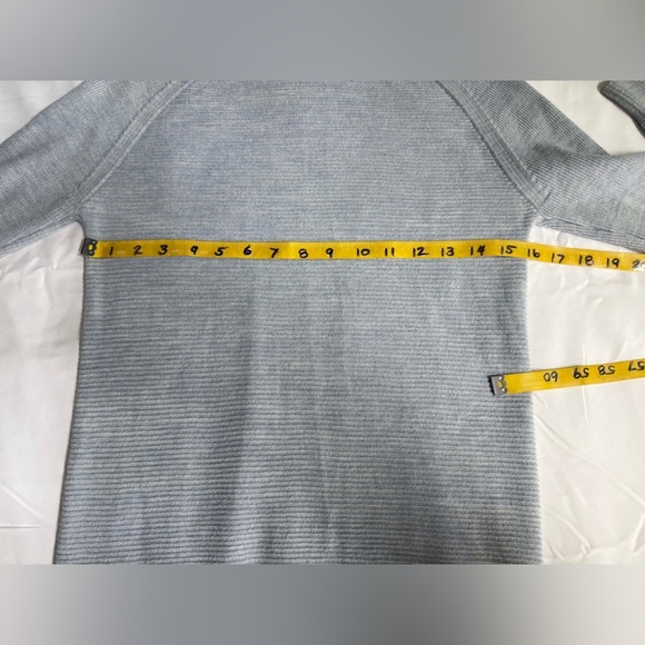 LULULEMON Athletica Light Gray Simply Wool ribbed sweater size 4 - Picture 6 of 15